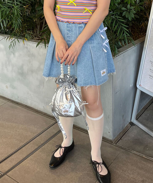 HELLO.SANFRANCISCO（ハローサンフランシスコ）の「【HELLO.SANFRANCISCO/ハローサンフランシスコ】パールハンドルリボン巾着バッグ（トートバッグ・レディース・ホワイト/ピンク/シルバー・ONE SIZE）」の20枚目の写真