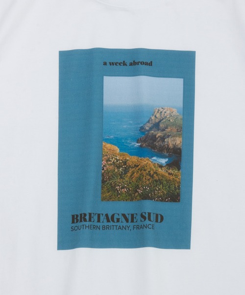 ADAM ET ROPE'(アダムエロペ)の「【A Week Abroad for ADAM ET ROPE'】TRAVEL T-SHIRT(Tシャツ/カットソー・メンズ・オレンジ/ブルー/ブラック・L/M/XL)」の5枚目の写真