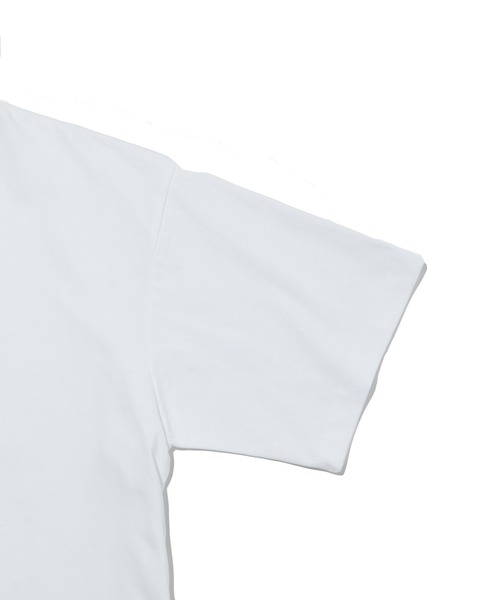 ADAM ET ROPE'(アダムエロペ)の「【A Week Abroad for ADAM ET ROPE'】TRAVEL T-SHIRT(Tシャツ/カットソー・メンズ・オレンジ/ブルー/ブラック・L/M/XL)」の6枚目の写真