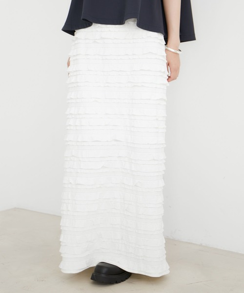 VIS（ビス）の「フリルティアードナロースカート（スカート・レディース・ブラック系その他/オフホワイト・FREE）」の8枚目の写真