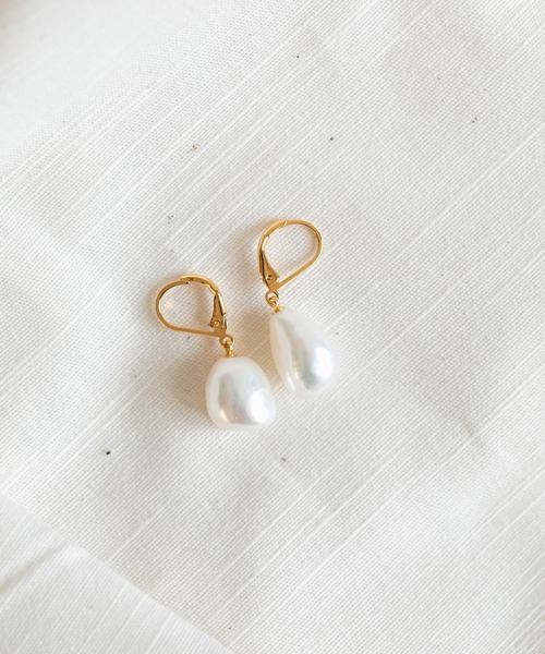 Rechic(リシック)の「Pearl pierce(ピアス(両耳用)・レディース・シルバー/ゴールド・FREE)」の3枚目の写真