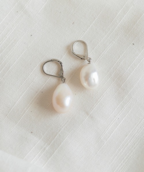 Rechic(リシック)の「Pearl pierce(ピアス(両耳用)・レディース・シルバー/ゴールド・FREE)」の5枚目の写真