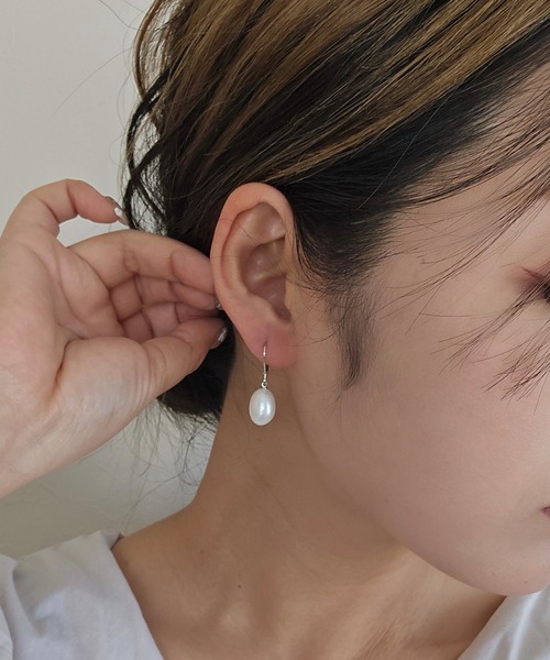 Rechic(リシック)の「Pearl pierce(ピアス(両耳用)・レディース・シルバー/ゴールド・FREE)」の6枚目の写真