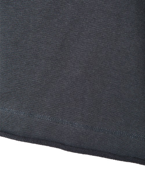PERVERZE(パーバーズ)の「Slip Neck Hoodie(パーカー・レディース・グレー・FREE)」の3枚目の写真
