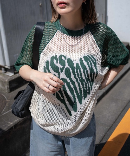WEGO(ウィゴー)の「WEGO/ハートロゴビッグメッシュニットT(ニット/セーター・レディース・ダークグリーン/ブラック・FREE)」の9枚目の写真
