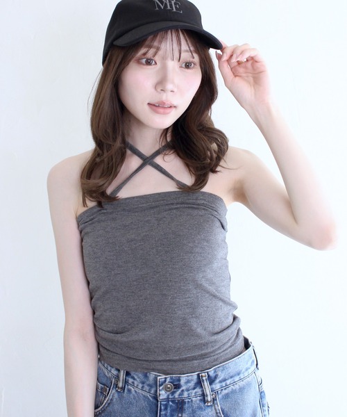Reurie'（レウリィ）の「チョーカーキャミソール / リボン ホルターネック ベアトップ オフショルダー マルチウェイ 韓国 バレエコア ワンホン Y2K 大人カジュアル モノトーン 黒 ブラック グレー チャコール（チューブトップ・レディース・ブラック/グレー・FREE）」の19枚目の写真