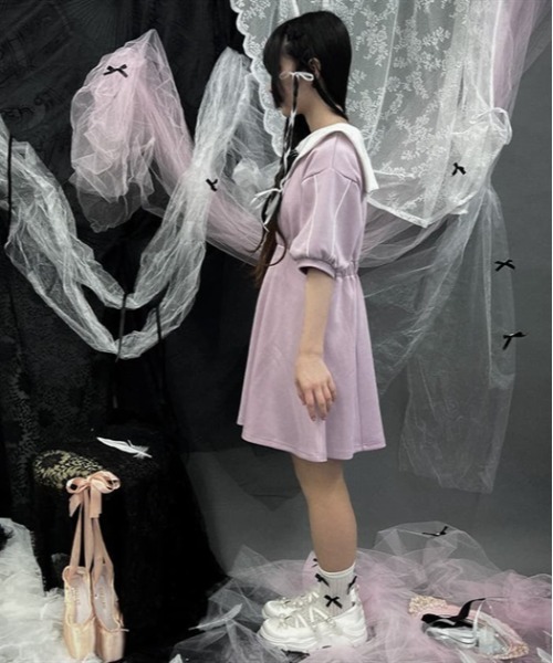 axes femme POETIQUE（アクシーズファムポエティック）の「セーラーカラーカットワンピース（ワンピース・レディース・ピンク/サックスブルー/ブラック・MEDIUM）」の4枚目の写真