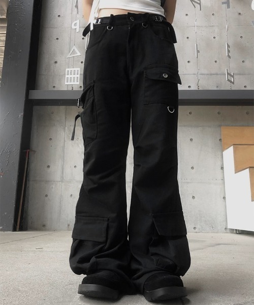 anyonemore（エニワンモア）の「バックルベルトカーゴブーツカット