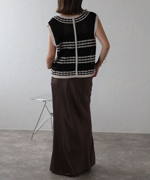 Bonjour Sagan(ボンジュールサガン)の「透かし編み配色ニットベスト(ベスト・レディース・ブラック/キナリ・FREE)」の14枚目の写真