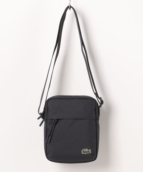LACOSTE(ラコステ)の「《LACOSTE》NEOCROC VERTICAL CAMERA BAG(ショルダーバッグ・メンズ・ブラック/ネイビー・フリー)」の2枚目の写真