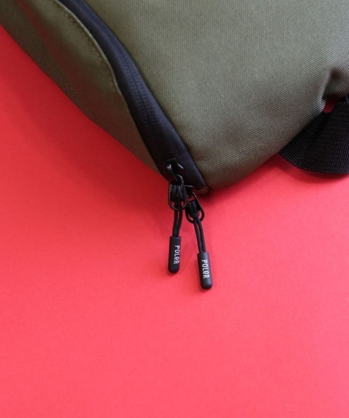 POLeR（ポーラー）の「【POLeR/ポーラー 別注】ハンギングトラベルバッグ（エコバッグ/サブバッグ・レディース・グレー/オリーブ・FREE）」の16枚目の写真