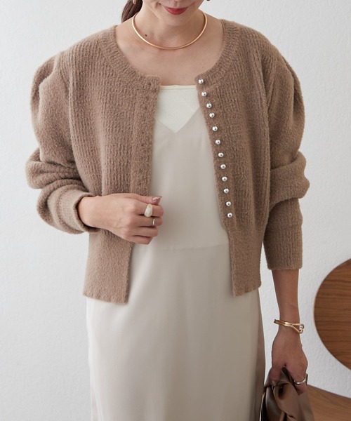 Remind me and forever(リマインドミーアンドフォーエバー)の「【OTONA line.】とろみサテンキャミワンピース(ジャンパースカート・レディース・ベージュ/チャコールグレー・FREE)」の19枚目の写真
