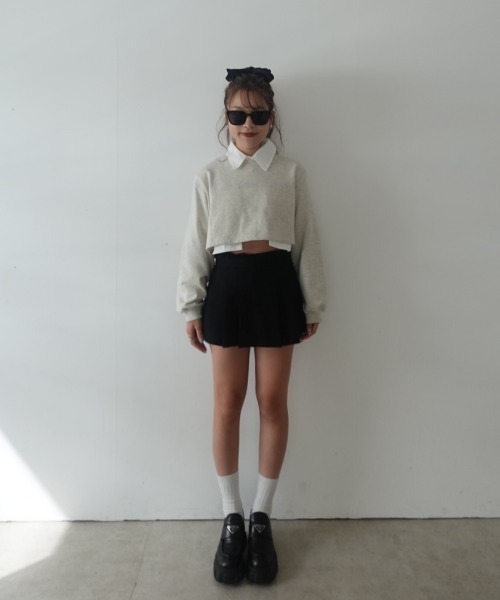 INTER FACTORY（インターファクトリー）の「mayu - ラインストーンスウェット（スウェット・レディース・ライトグレー/チャコールグレー/ベージュ・FREE）」の18枚目の写真