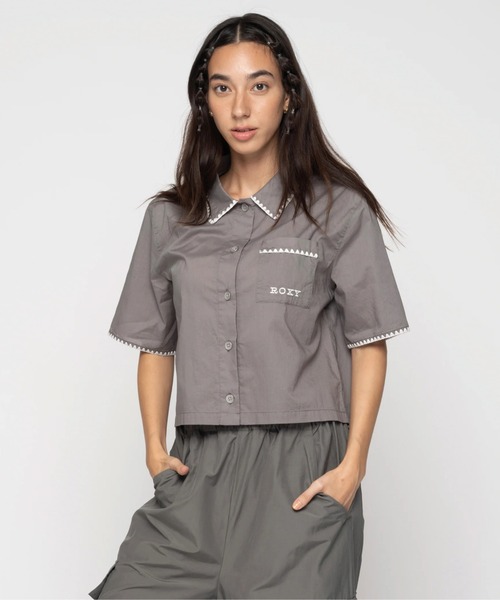 ROXY(ロキシー)の「TURN BACK/ロキシーショート丈半袖シャツ(シャツ/ブラウス・レディース・カーキ/ベージュ・MEDIUM/LARGE/SMALL)」の3枚目の写真