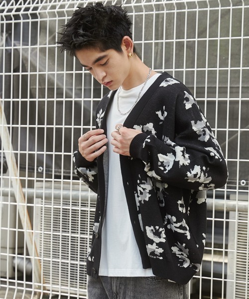 WEGO（ウィゴー）の「WEGO/リラックスフィットパターンカーディガン（カーディガン/ボレロ・メンズ・ホワイト/ブラック系その他/オレンジ系その他3/ブラック/グリーン系その他2・LARGE/MEDIUM）」の2枚目の写真