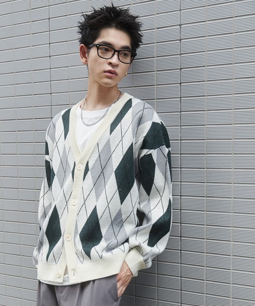 WEGO（ウィゴー）の「WEGO/リラックスフィットパターンカーディガン（カーディガン/ボレロ・メンズ・ホワイト/ブラック系その他/オレンジ系その他3/ブラック/グリーン系その他2・LARGE/MEDIUM）」の4枚目の写真