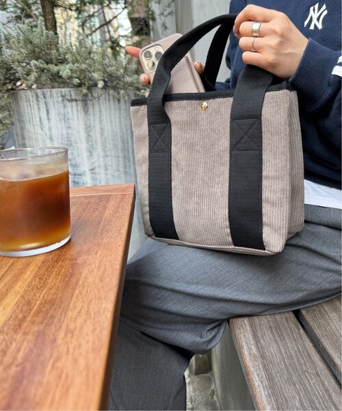 LBC(エルビーシー)の「ファスナー仕切りトートバッグ(トートバッグ・レディース・ブラック/グレー/その他1/チェック・FREE)」の11枚目の写真