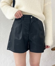 Rejoule（リジュール）の「合成皮革レザータックショートパンツ（その他パンツ）」