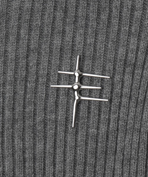 Figments（フィグメンツ）の「ブローチ付きZIPニット（ニット/セーター・レディース・ブラック/グレー・FREE）」の14枚目の写真