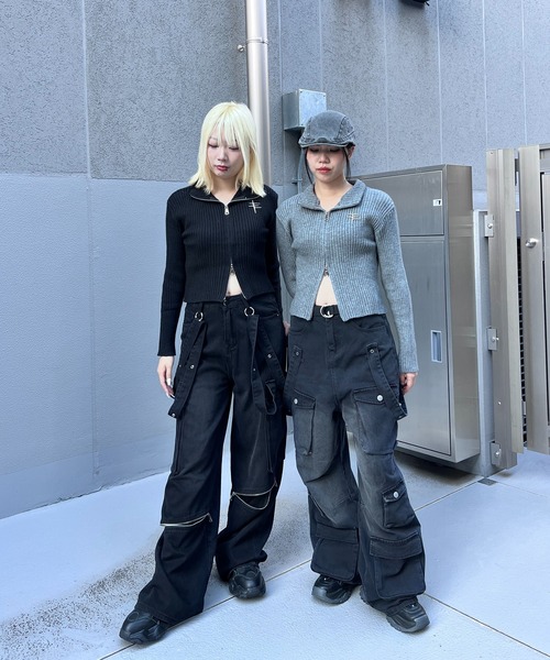 Figments（フィグメンツ）の「ブローチ付きZIPニット（ニット/セーター・レディース・ブラック/グレー・FREE）」の7枚目の写真