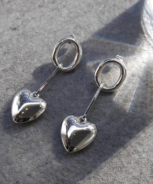 amplis(アンプリス)の「ハートピアス/pain pierce(ピアス(両耳用)・レディース・シルバー/ゴールド・FREE)」の2枚目の写真