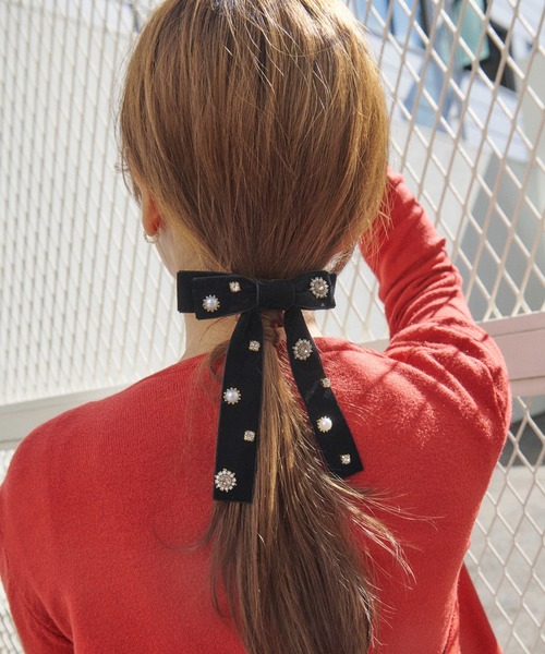 GOLDY（ゴールディ）の「デコラティブ ベロア リボン バレッタ（バレッタ/ヘアクリップ・レディース・グレー/ブラック/ブルー/ブラウン・FREE）」の5枚目の写真