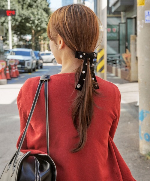 GOLDY（ゴールディ）の「デコラティブ ベロア リボン バレッタ（バレッタ/ヘアクリップ・レディース・グレー/ブラック/ブルー/ブラウン・FREE）」の6枚目の写真