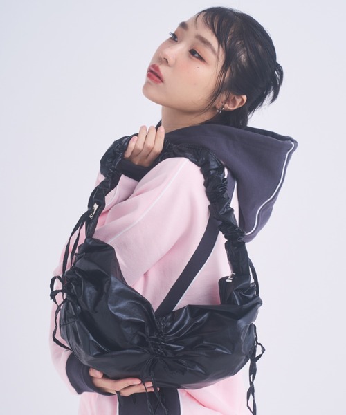 WCJ ピンク ギャザー ショルダーバッグ CATEGORY SHOULDER BAG | WCJ OFFICIAL WEB STORE