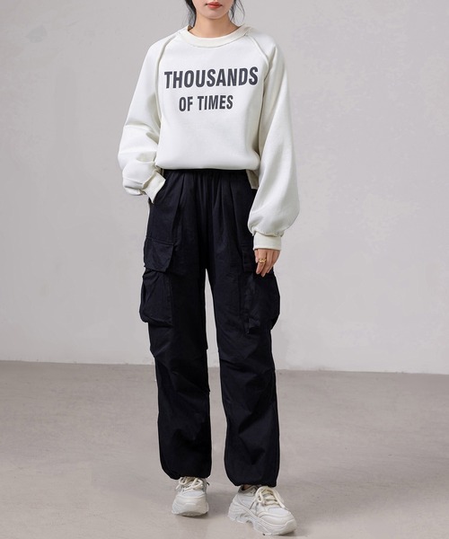 DAY CLOSET（デイ クローゼット）の「レディース 長袖2WAYロゴ×ボーダーリバーシブルスウェット（スウェット・レディース・グレー/ブラック/アイボリー・FREE）」の9枚目の写真
