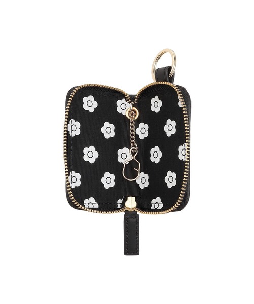 MARY QUANT（マリークワント）の「エナメルキルト スマートキーケース（キーケース/キーアクセサリー・レディース・ブラック/ネイビー・FREE）」の5枚目の写真