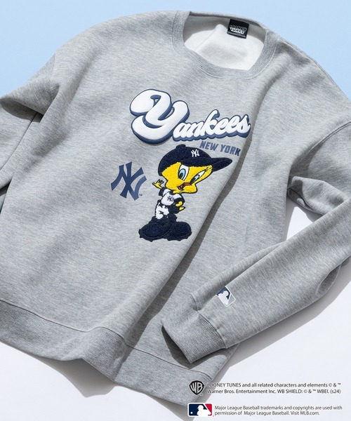 Looney Tunes × MLB】オリジナルデザイン 裏起毛クルーネック