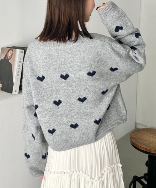 CLEA（クレア）の「ラインハート柄長袖ニットトップス（ニット/セーター・レディース・ピンク/ブラウン/グレー/アイボリー・FREE）」の18枚目の写真
