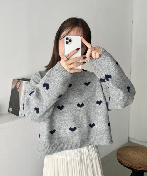 CLEA（クレア）の「ラインハート柄長袖ニットトップス（ニット/セーター・レディース・ピンク/ブラウン/グレー/アイボリー・FREE）」の21枚目の写真