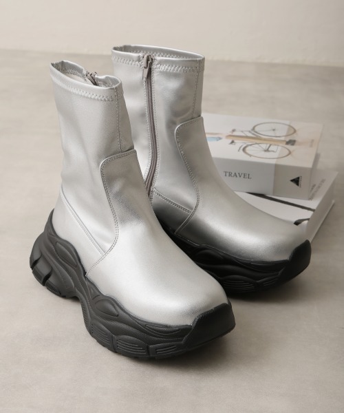 DEMETER(デメテル)の「厚底 ストレッチ スニーカーライク ショートブーツ(ブーツ・レディース・ブラック/シルバー・M/S/L)」の11枚目の写真