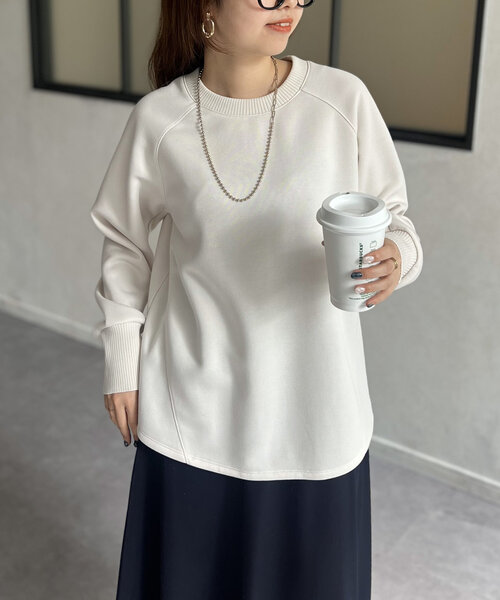 Chez toi（シェトワ）の「軽量ボンディングBACKZIPプルオーバー（Tシャツ/カットソー・レディース・ブラック/グリーン/アイボリー/モカ・FREE）」の5枚目の写真