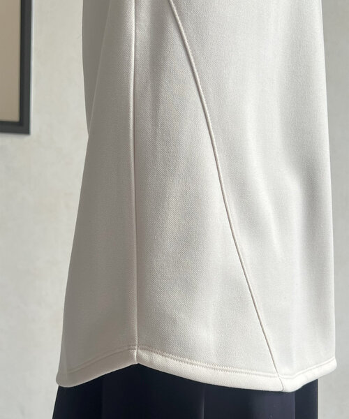 Chez toi（シェトワ）の「軽量ボンディングBACKZIPプルオーバー（Tシャツ/カットソー・レディース・ブラック/グリーン/アイボリー/モカ・FREE）」の21枚目の写真