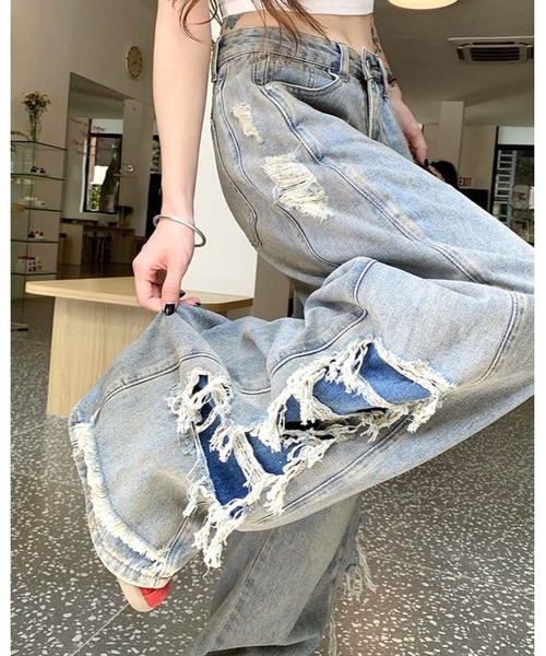 FUNdaysion(ファンデイション)の「サイド切り替えダメージデニムパンツ(デニムパンツ・レディース・サックスブルー・L/S/M)」の1枚目の写真