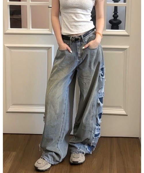 FUNdaysion(ファンデイション)の「サイド切り替えダメージデニムパンツ(デニムパンツ・レディース・サックスブルー・L/S/M)」の15枚目の写真