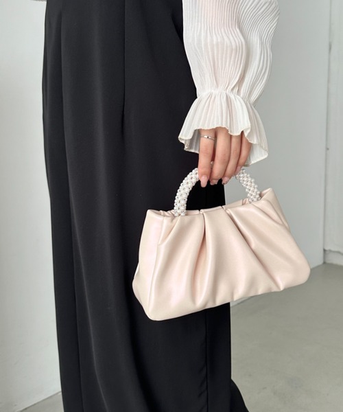 CLEA（クレア）の「パールハンドルミニパーティーバッグ（ハンドバッグ・レディース・シルバー/ピンク/ブラック/アイボリー・FREE）」の16枚目の写真