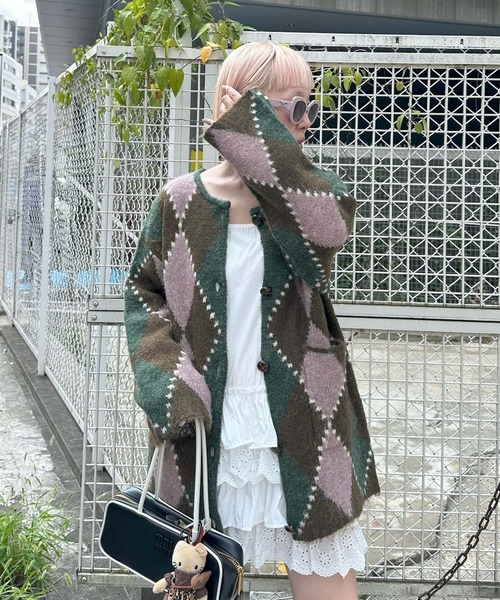 アーガイル柄のふさふさBIGカーデ（カーディガン/ボレロ）｜Alley