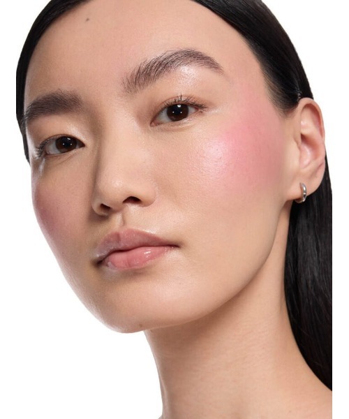 Yves Saint Laurent Beaute（イヴ・サンローラン・ボーテ）の「【新色発売】YSL メイクミーブラッシュ パウダー（チーク・レディース・06 ローズ ヘイズ/54 ベリーバン/44 ヌードラヴァリエール/37 ピーチ ヌード/93 レストレス ロゼ/12 ノクターナル ヌード/42 ベビードール ピンク・FREE）」の16枚目の写真