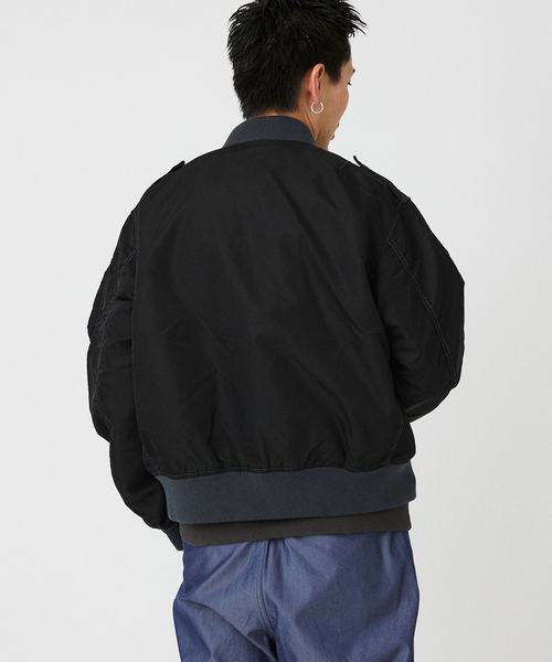 AVIREX(アヴィレックス)の「AVIREX / アヴィレックス 別注 L-2Bフライトジャケット(ミリタリージャケット・メンズ・ブラック/カーキ・MEDIUM/LARGE)」の19枚目の写真
