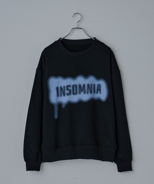 スプレーロゴプリントクルースウェット（スウェット）｜COLONY 2139（コロニートゥーワンスリーナイン）