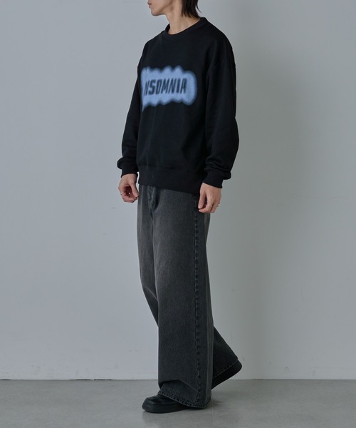 スプレーロゴプリントクルースウェット（スウェット）｜COLONY 2139（コロニートゥーワンスリーナイン）