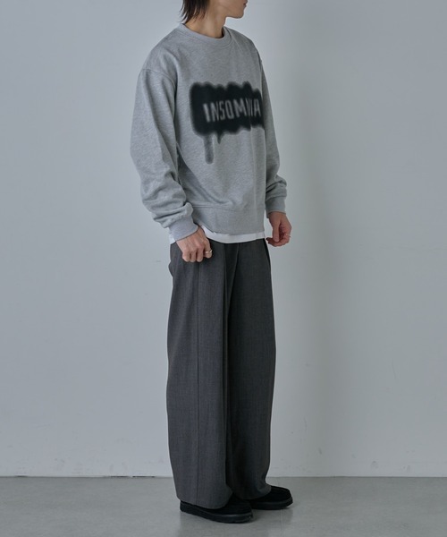 スプレーロゴプリントクルースウェット（スウェット）｜COLONY 2139（コロニートゥーワンスリーナイン）