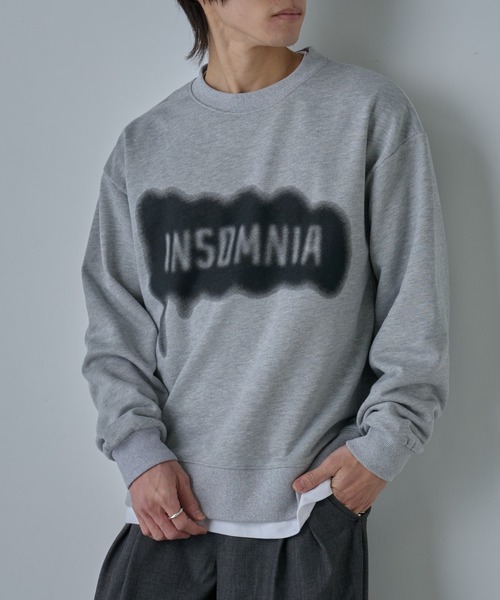 スプレーロゴプリントクルースウェット（スウェット）｜COLONY 2139（コロニートゥーワンスリーナイン）