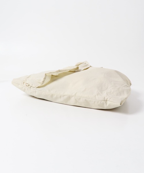 SMELLY（スメリー）の「カシュクールフリルトート（トートバッグ・レディース・ブラック/アイボリー・-）」の18枚目の写真