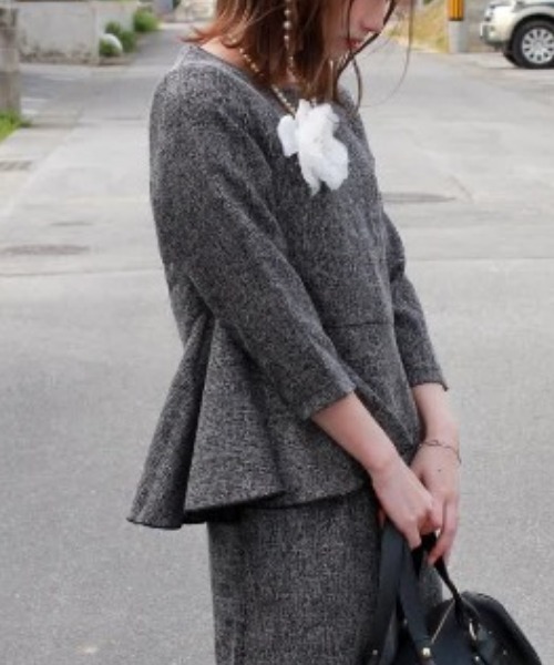 aquagarage（アクアガレージ）の「ツイードペプラムトップス（シャツ/ブラウス・レディース・ブラック/グレー/チャコール・M/L/S）」の12枚目の写真