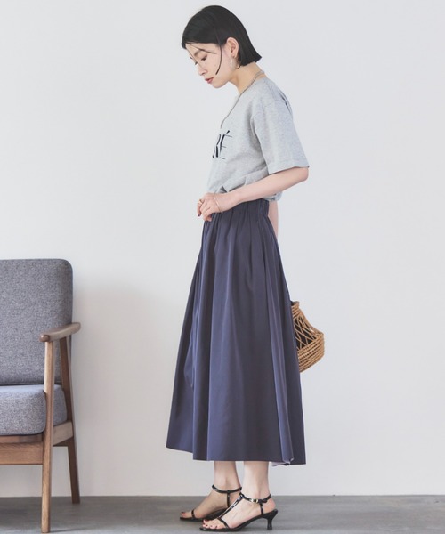 Doux archives（ドゥアルシーヴ）の「リバーシブルタフタスカート（スカート・レディース・ネイビー/ベージュ・FREE）」の5枚目の写真