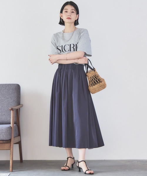 Doux archives（ドゥアルシーヴ）の「リバーシブルタフタスカート（スカート・レディース・ネイビー/ベージュ・FREE）」の7枚目の写真